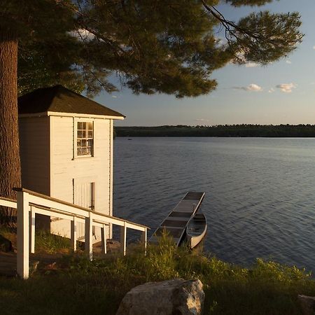 Wolf Cove Inn Poland Exteriér fotografie