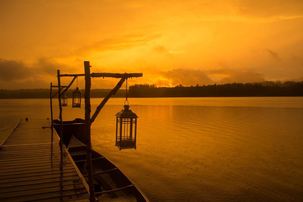 Wolf Cove Inn Poland Exteriér fotografie